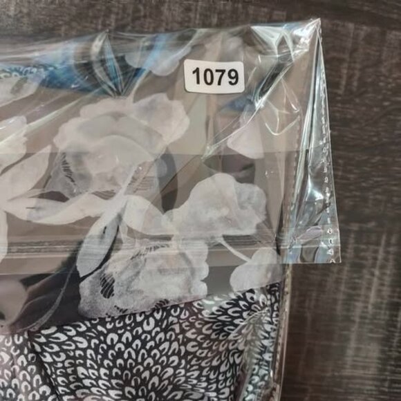 Lululemon Womens 4 Navy‎ White Floral Stretchy Straight Dress Pants Casual - Picture 9 of 9